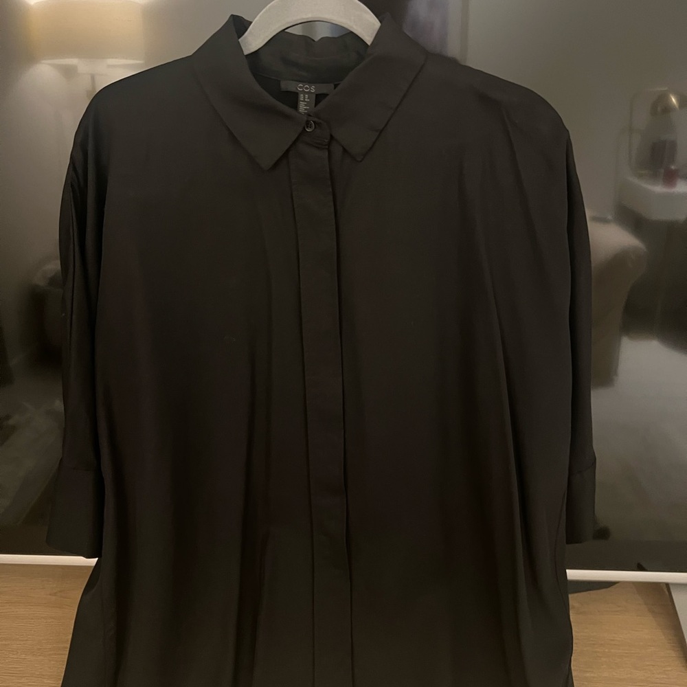 COS Black Dress Shirt Classic Formal Elegance